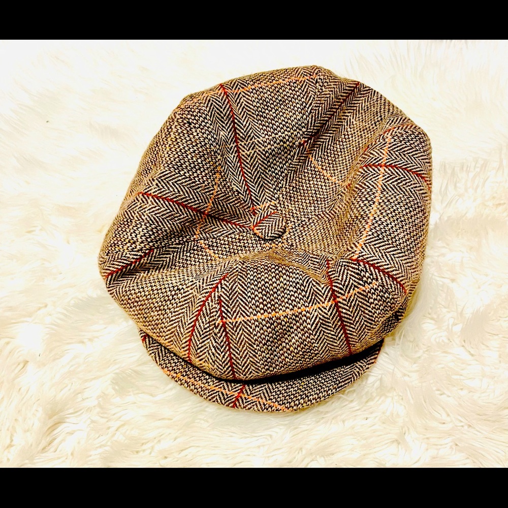 Newsboy cap